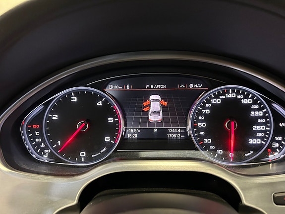 Audi A8 15 of 21