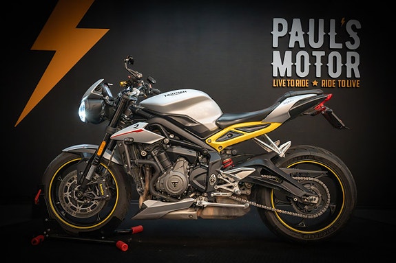 Triumph Street Triple R 5 of 19