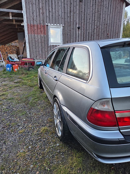 BMW 330xd 10 of 10