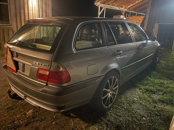 BMW 330xd 5 of 10
