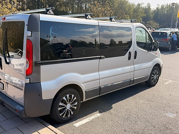 Opel Vivaro 4 of 13