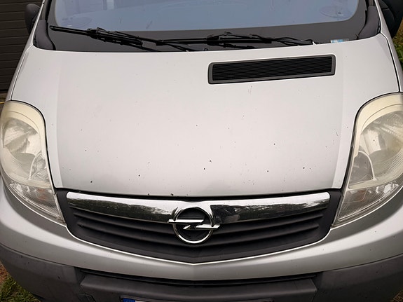 Opel Vivaro 10 of 13