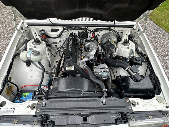 Volvo 740 17 of 20