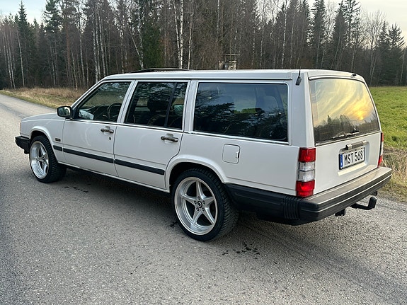 Volvo 740 2 of 20