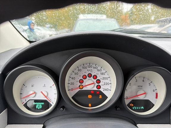 Dodge Caliber 14 of 25