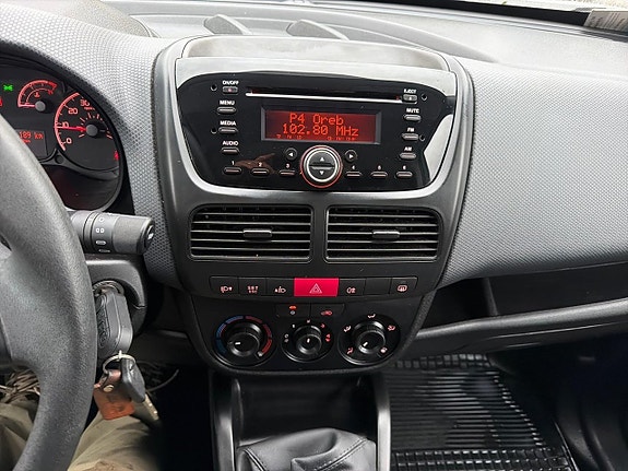 Fiat Doblo 20 of 25