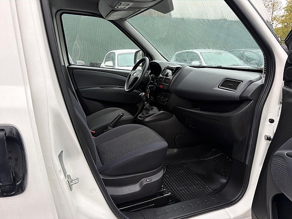 Fiat Doblo 13 of 25