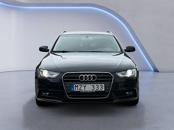 Audi A4 9 of 21