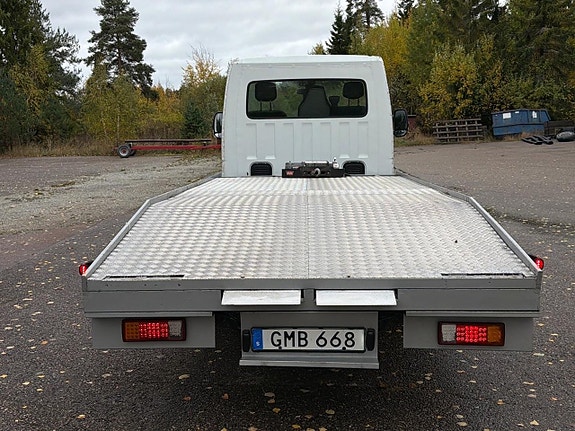 Nissan NV400 9 of 30