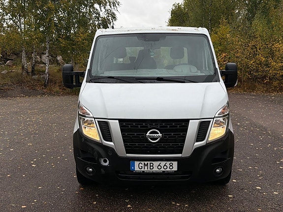 Nissan NV400 22 of 30
