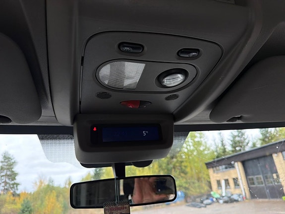 Nissan NV400 29 of 30