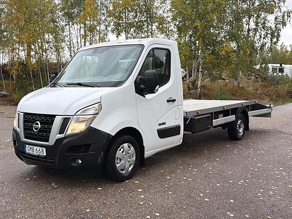 Nissan NV400 16 of 30