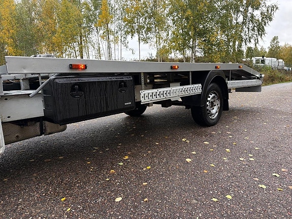 Nissan NV400 19 of 30
