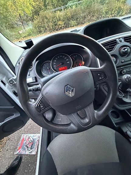 Renault Kangoo Express 8 of 15