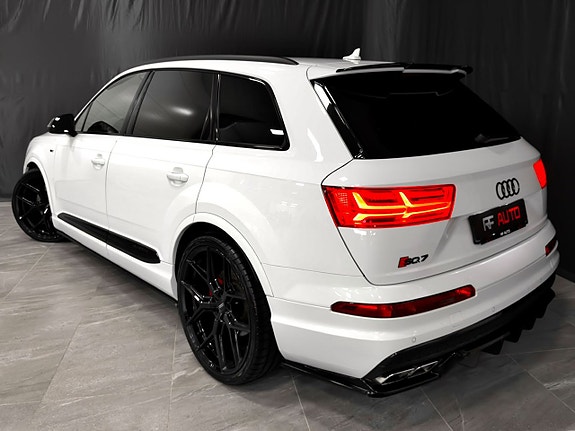 Audi SQ7 13 of 30