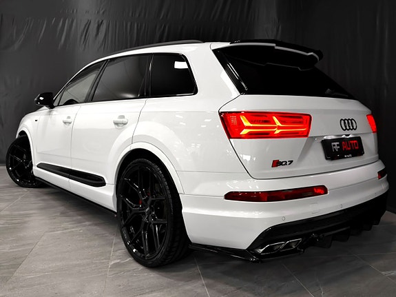 Audi SQ7 14 of 30