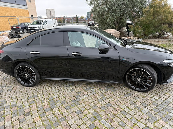Mercedes-Benz CLA250 e 10 of 29