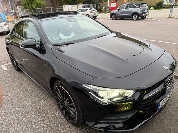 Mercedes-Benz CLA250 e 26 of 29