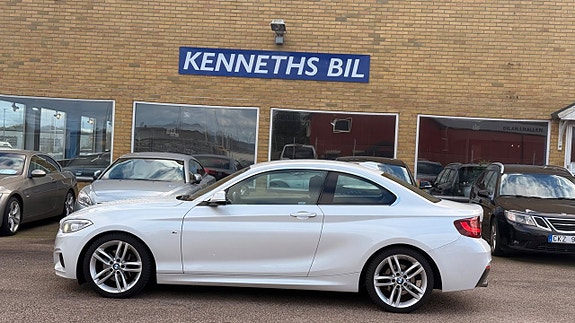 BMW 225d 7 of 30