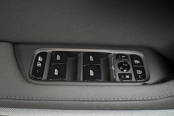 Polestar 2 10 of 22