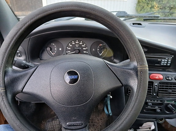 Fiat Strada 3 of 4