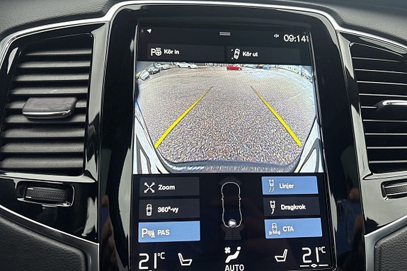 Volvo XC90 25 of 30