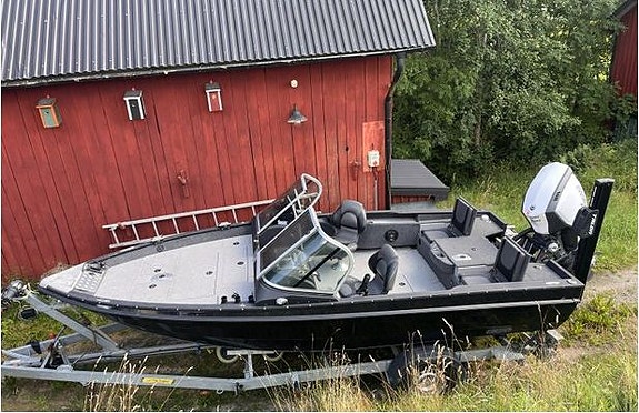 Finval 555 Fishing Pro – fullutrustad sportfiskebåt med 150 hk Evinrude! 4 of 6