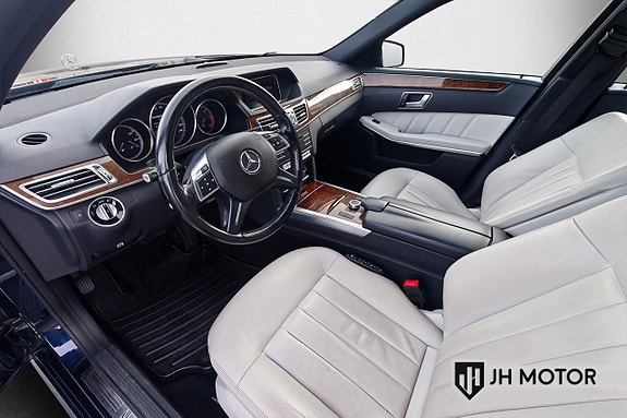 Mercedes-Benz E 250 11 of 16
