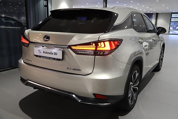 Lexus RX450h 12 of 18
