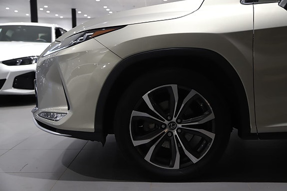 Lexus RX450h 9 of 18
