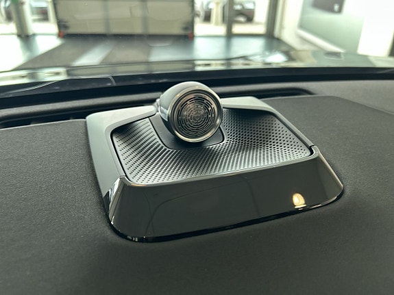 Polestar 3 12 of 13