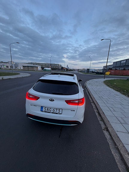 Kia Optima 3 of 8