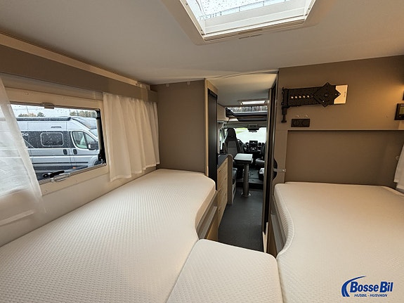 Adria COMPACT SELECT DL *Dieselvärmare - 3500 kg - Långbäddar - 6,99 meter - Komp. kylsk 21 of 23