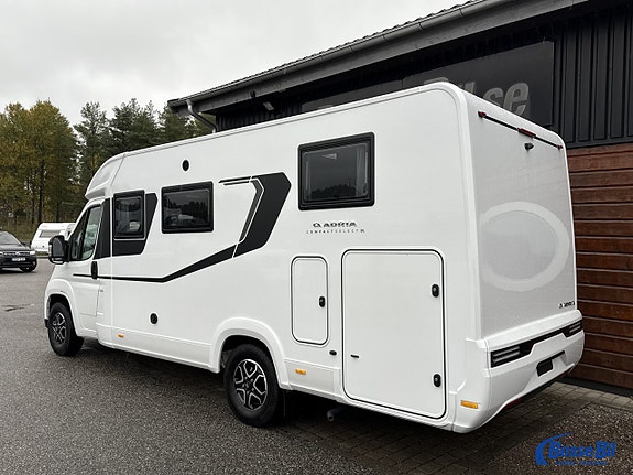 Adria COMPACT SELECT DL *Dieselvärmare - 3500 kg - Långbäddar - 6,99 meter - Komp. kylsk 3 of 23