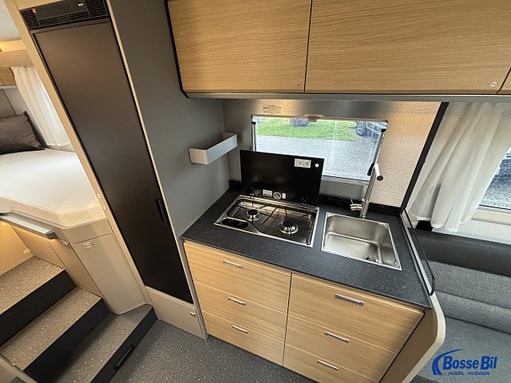 Adria COMPACT SELECT DL *Dieselvärmare - 3500 kg - Långbäddar - 6,99 meter - Komp. kylsk 15 of 23