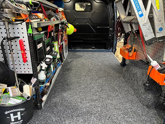 Ford Transit Custom 2 of 15