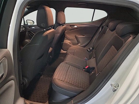 Opel Astra 9 of 14