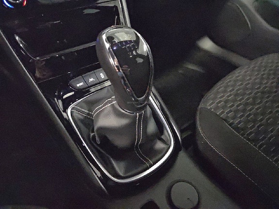 Opel Astra 12 of 14