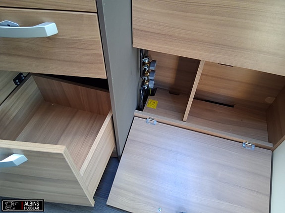 Adria Matrix 670 SL Nordkapp / ALDE / 3500kg 10 of 21