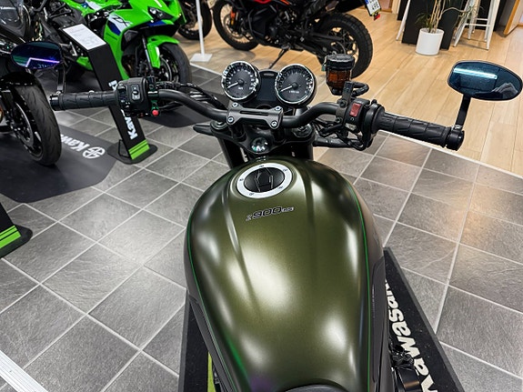 Kawasaki Z900RS 6 of 6