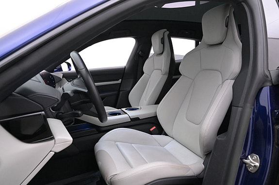 Porsche Taycan 4S 11 of 27