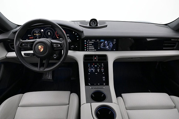 Porsche Taycan 4S 6 of 27