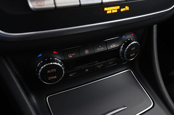 Mercedes-Benz GLA 200 26 of 30