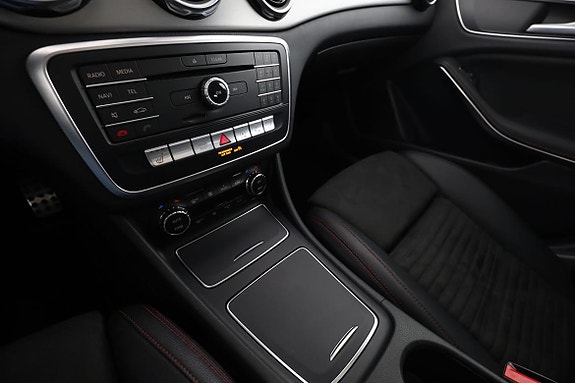Mercedes-Benz GLA 200 22 of 30