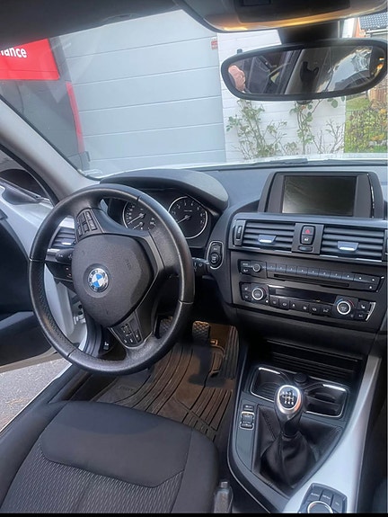 BMW 116i 5 of 8