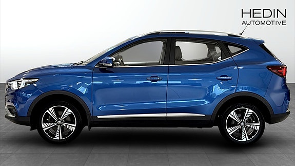 MG ZS EV 6 of 13