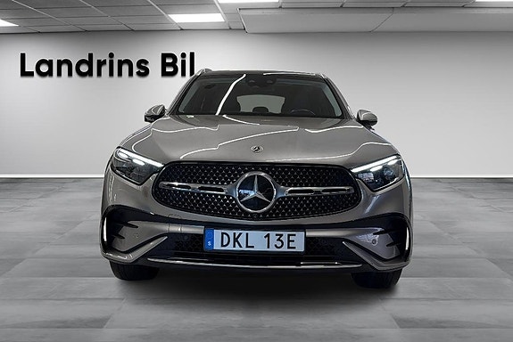 Mercedes-Benz GLC 300 de 2 of 23