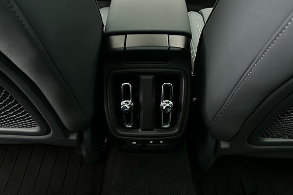 Polestar 2 25 of 30