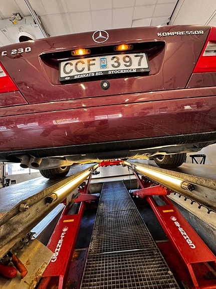 Mercedes-Benz C 230 11 of 12