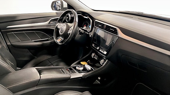 MG ZS EV 3 of 9